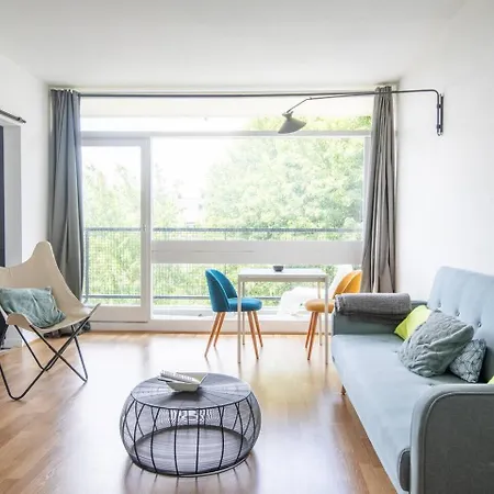 Apartmán Standing Lift Balcony Garden View